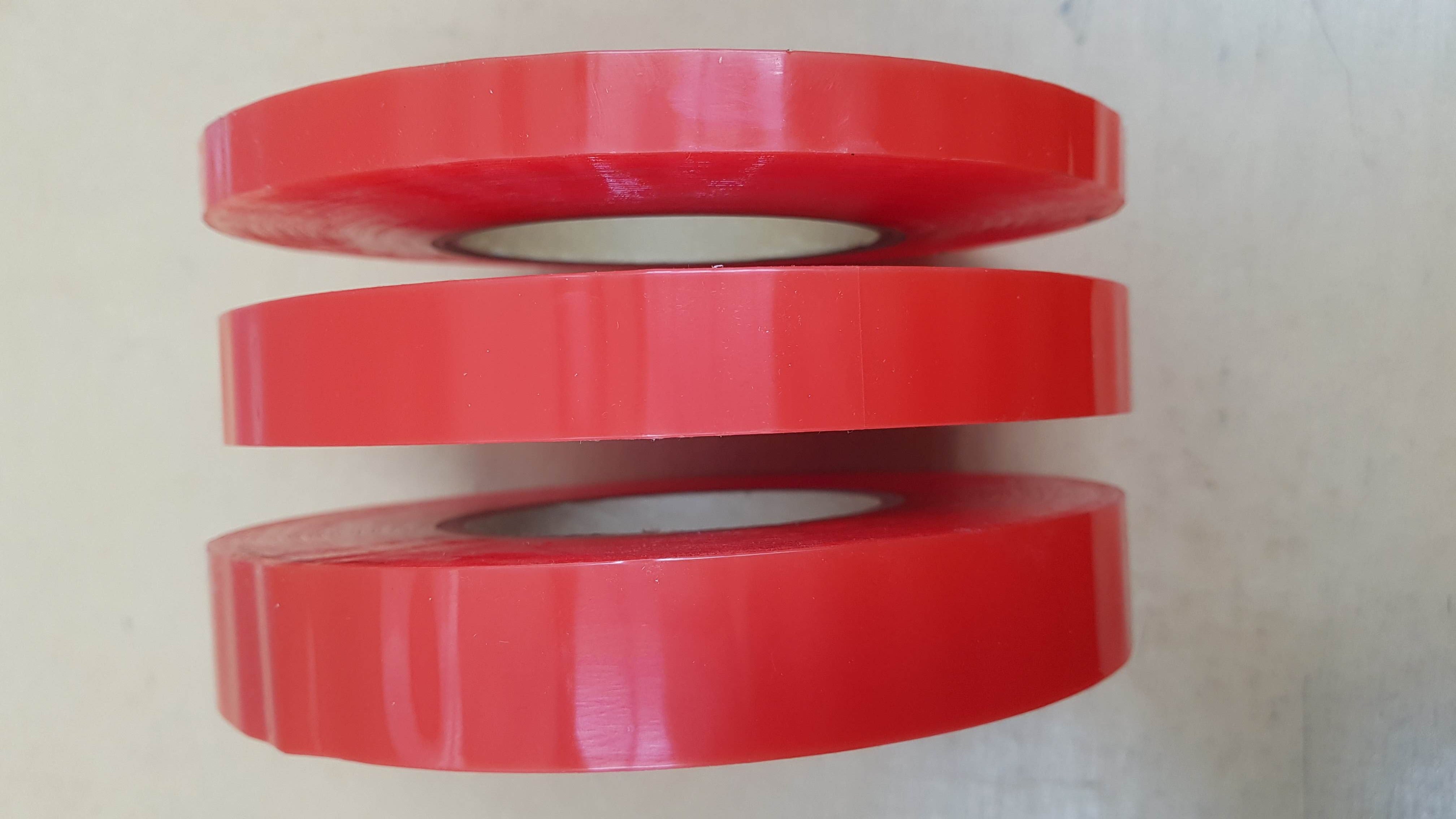 Heavy-duty double-sided tape, Available with three different sizes